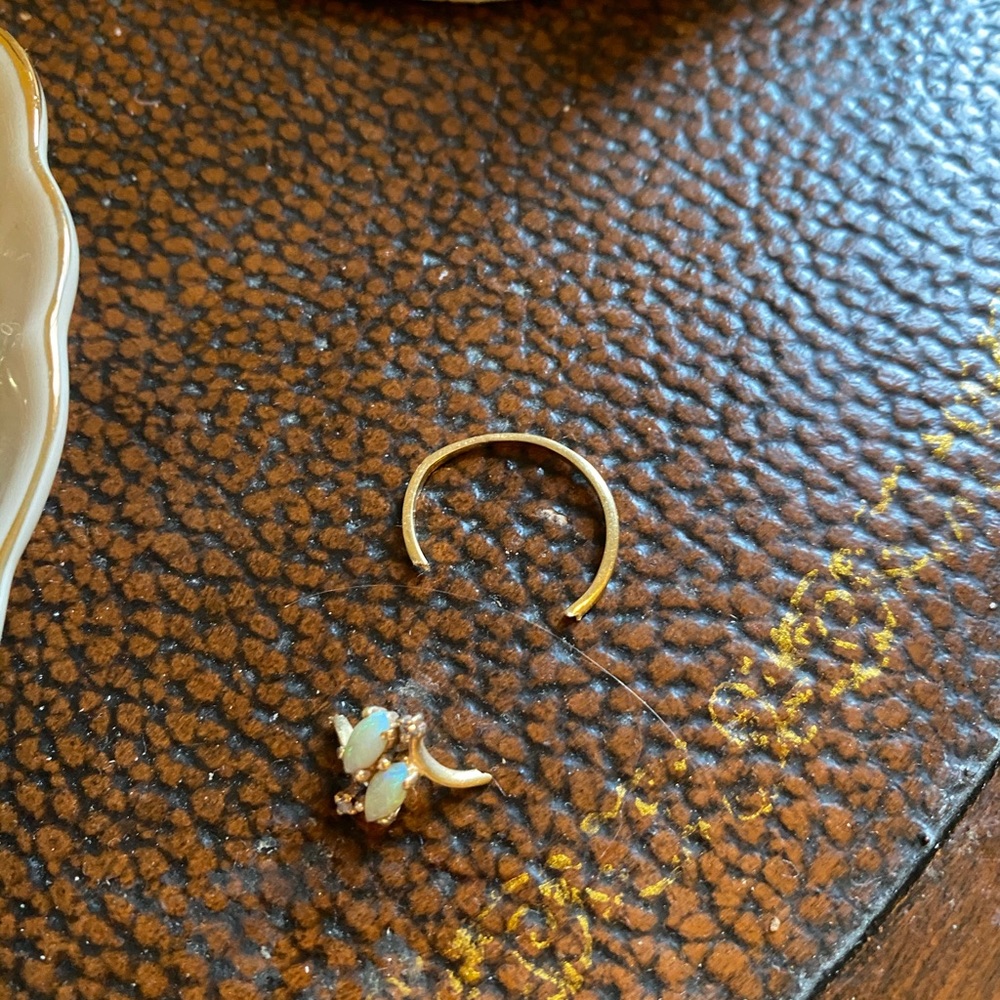 Vintage ring (broken)